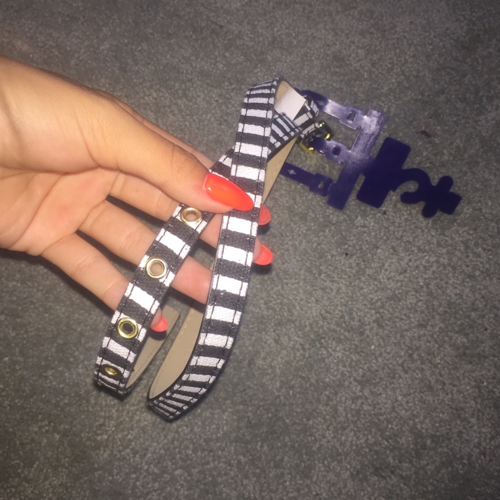 b&w striped belt